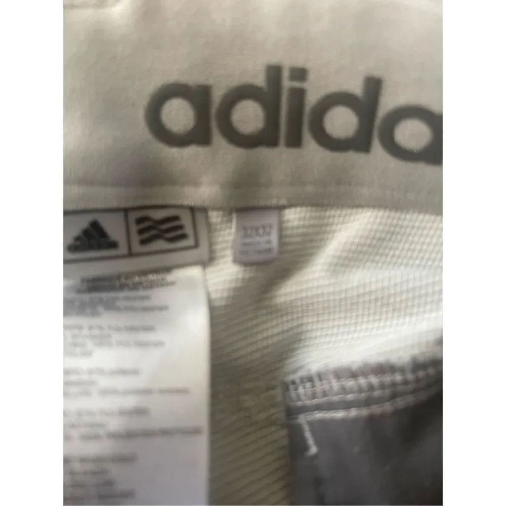 Adidas Men's Beige Check Pattern Relaxed Golf Khaki Pants Size 32 X 32